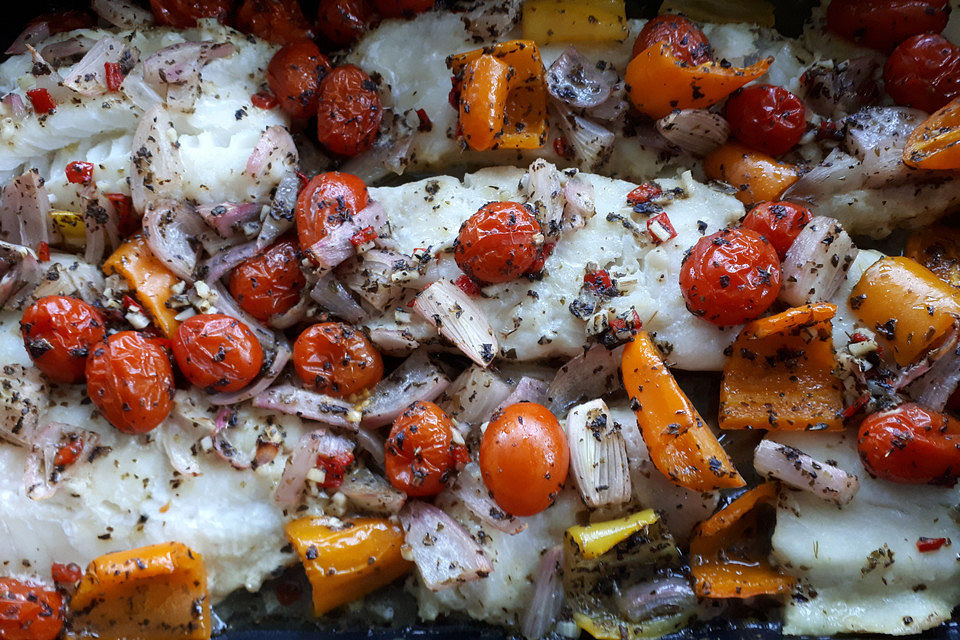 Feuriger Fisch aus dem Backofen