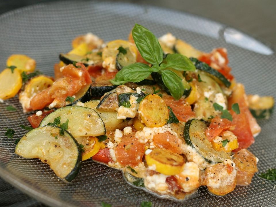 Tomaten-Zucchini-Pfanne mit Feta von machal | Chefkoch