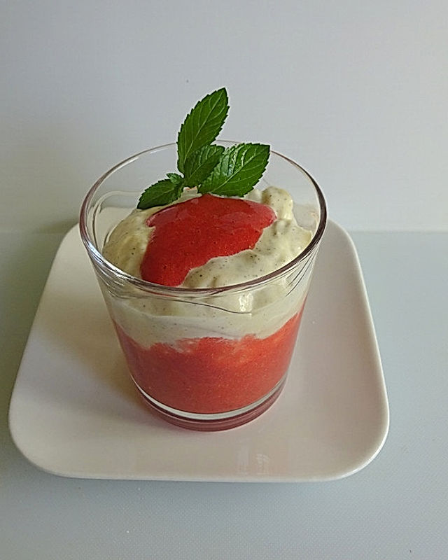 Erdbeer-Vanillebecher