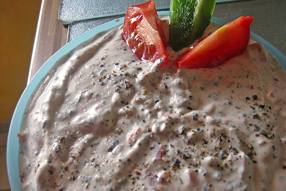 Kräuterquark mit Tomaten Kräuterquark mit Tomaten
