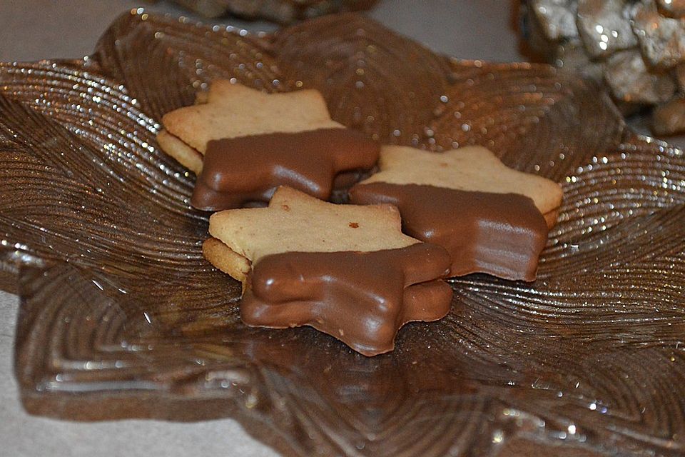 Nougat-Herzen und Nougat-Sterne Nougat-Herzen und Nougat-Sterne