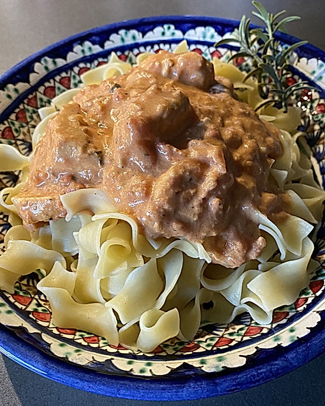 Spaghetti mit Lachs-Sahne-Soße