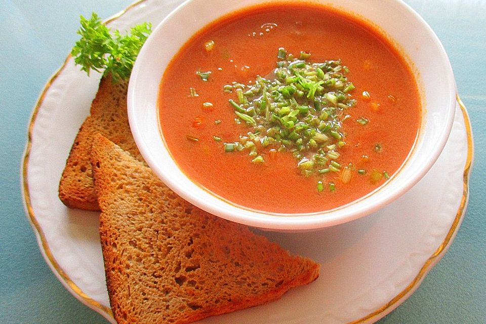 Tomatensuppe aus Tomatenmark