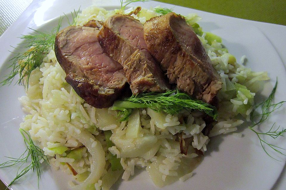 Schweinefilet auf Fenchel-Porree-Risotto