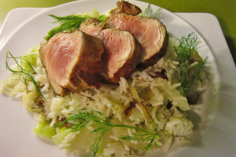 Schweinefilet auf Fenchel-Porree-Risotto