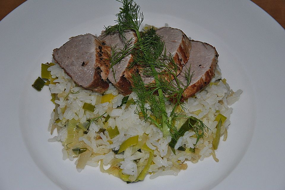 Schweinefilet auf Fenchel-Porree-Risotto