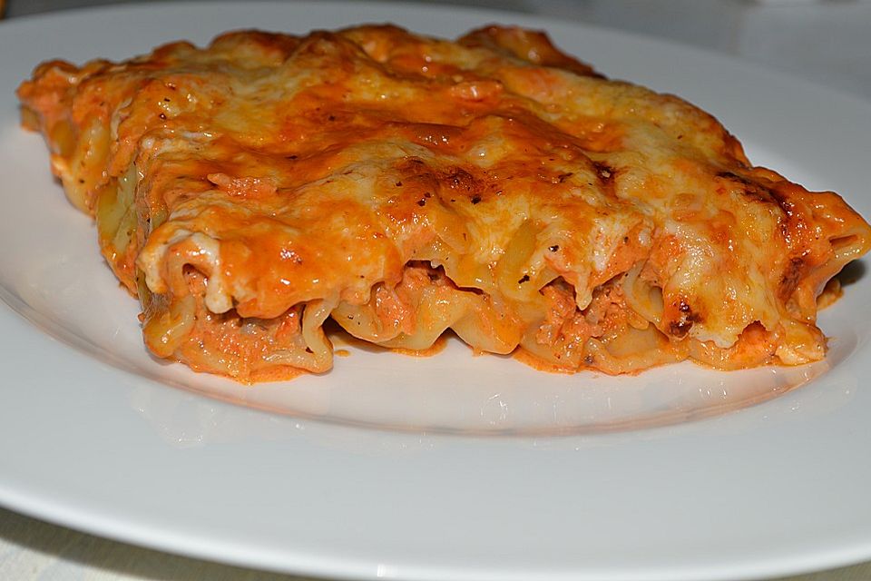 Cannelloni mit Hackfleisch-Reis-Füllung