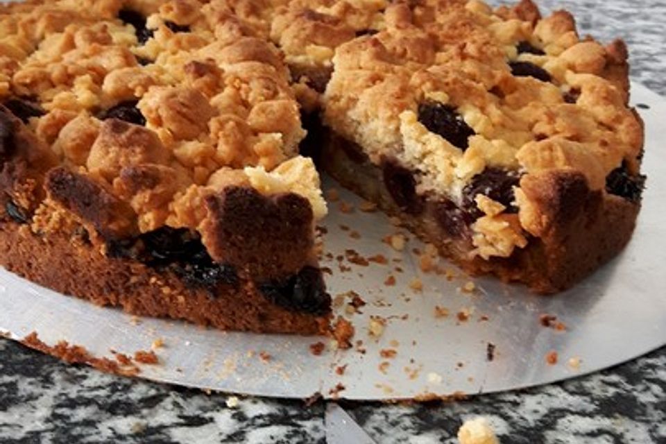 Sauerkirsch - Streusel - Kuchen