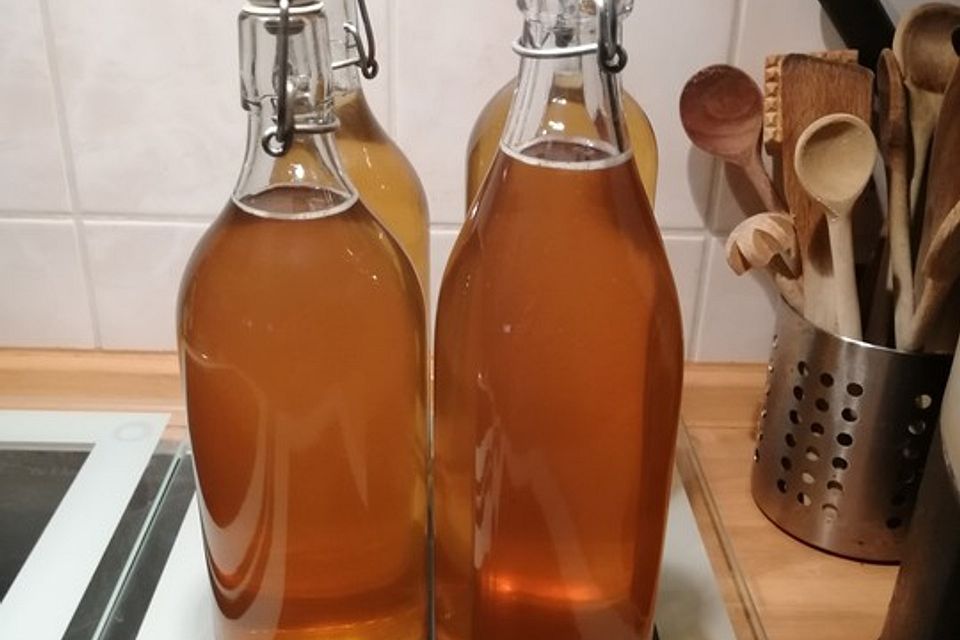 Birnenlikör aus Saft