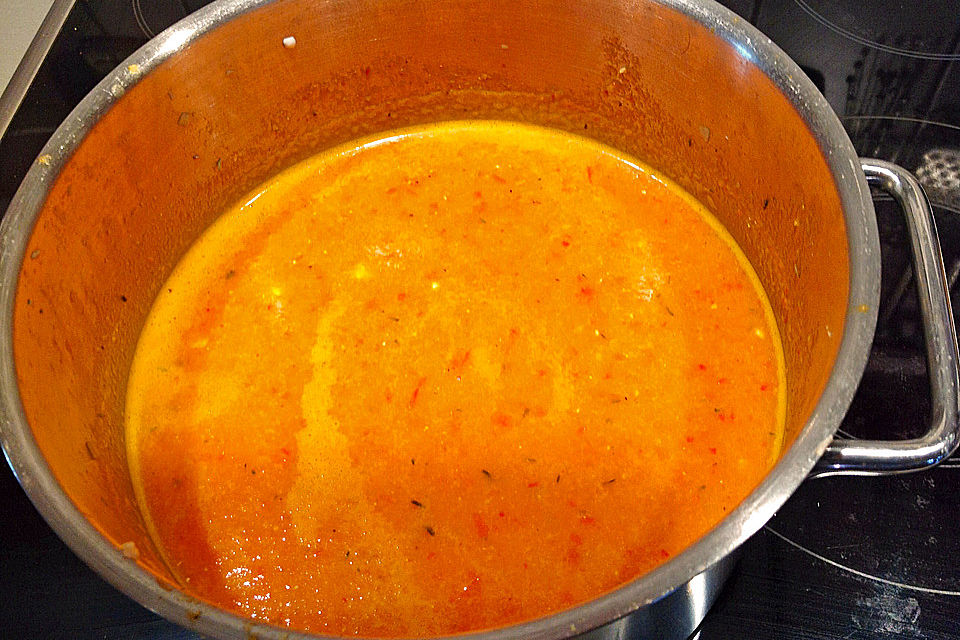 Paprika-Schalotten-Suppe