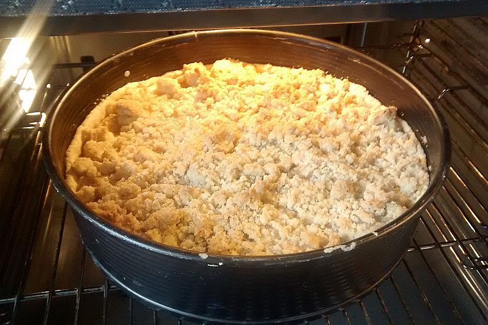 Amerikanischer Cinnamon Apple Crumble Pie