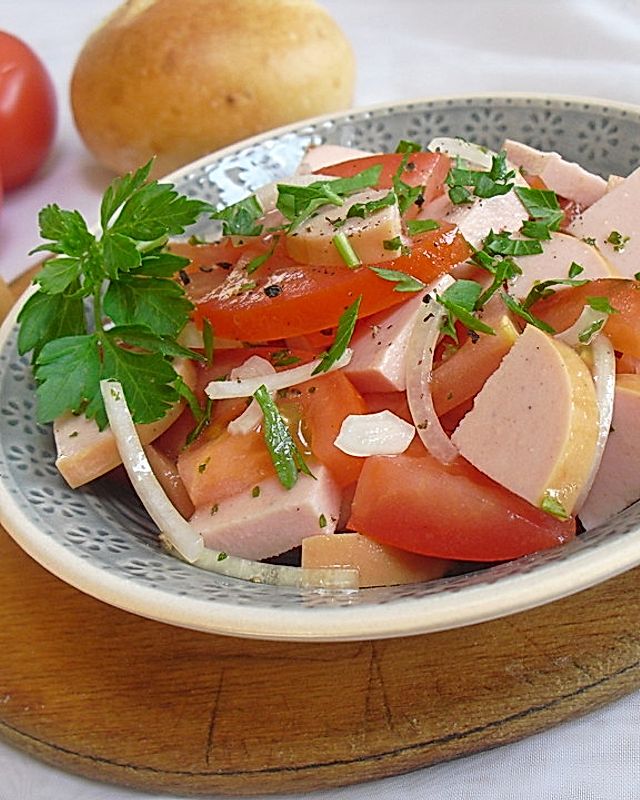 Tomaten-Fleischwurst-Salat