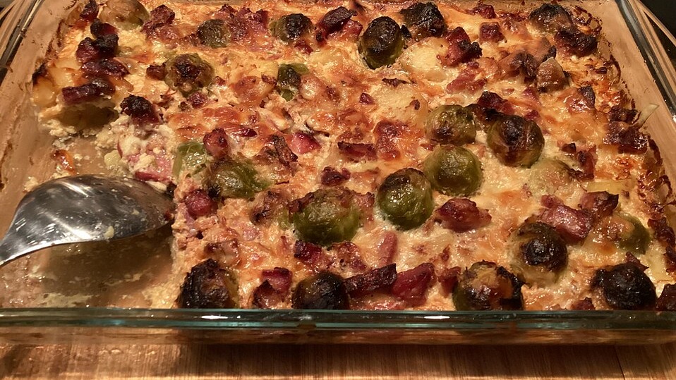 Kartoffel-Rosenkohlauflauf mit Kasseler von Briella