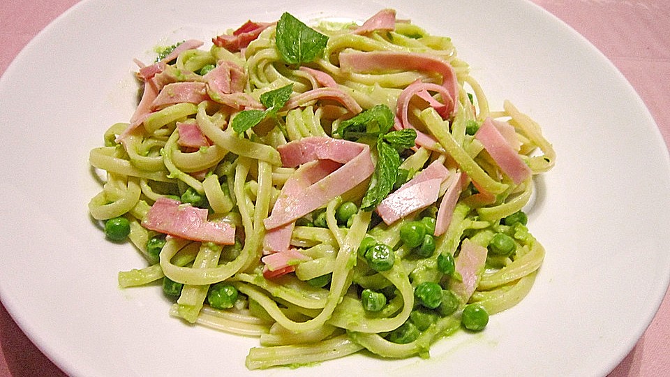 Spaghetti Mit Erbsen Sahnesauce Von Trekneb Chefkoch