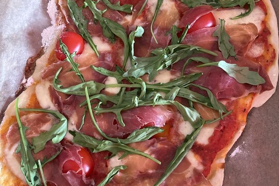 Pizza Rucola mit Knoblauchöl