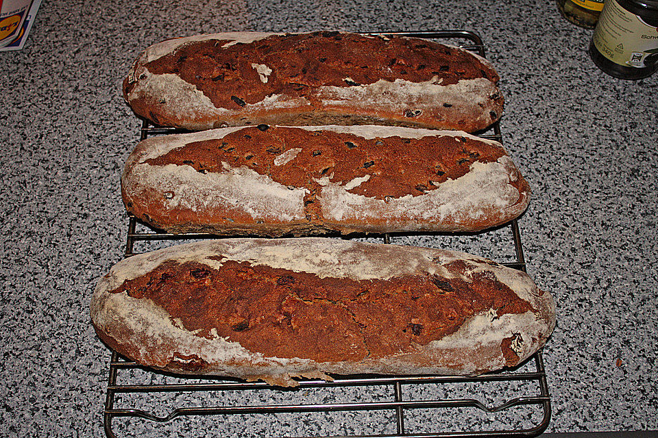 Zwiebelbrot, Tomatenbrot, Olivenbrot