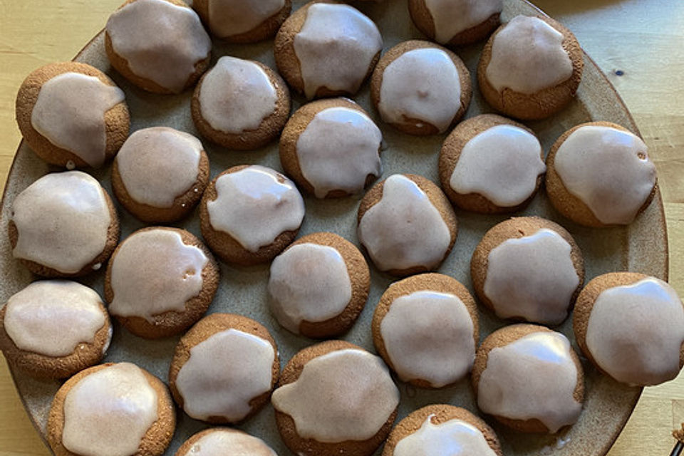 Vegane Marzipan-Zimt-Lebkuchen à la Mäusle