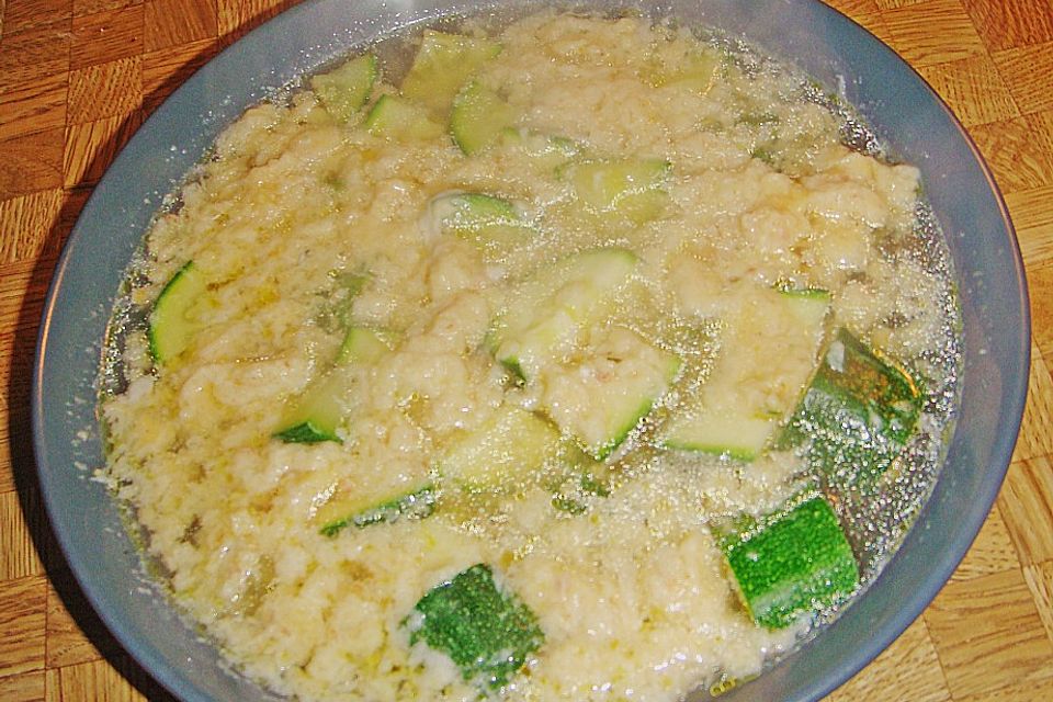 Eier - Einlauf - Suppe Eier - Einlauf - Suppe