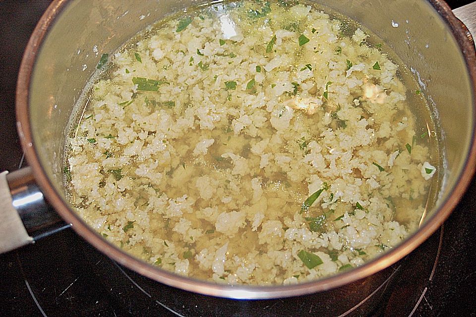 Eier - Einlauf - Suppe Eier - Einlauf - Suppe