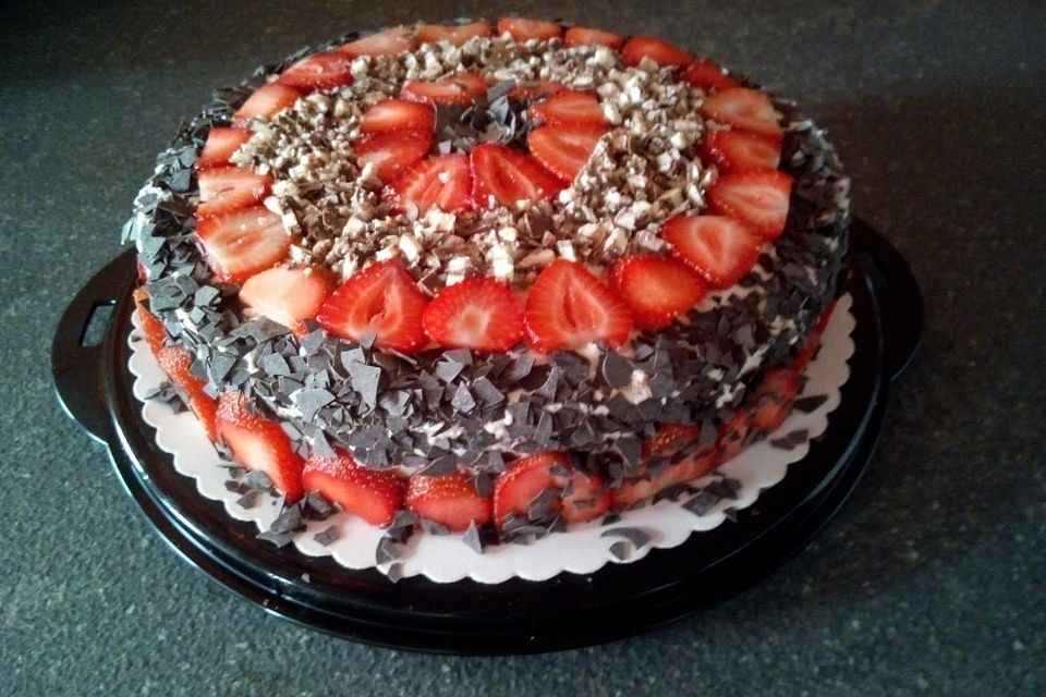 Erdbeer - Yogurette - Torte