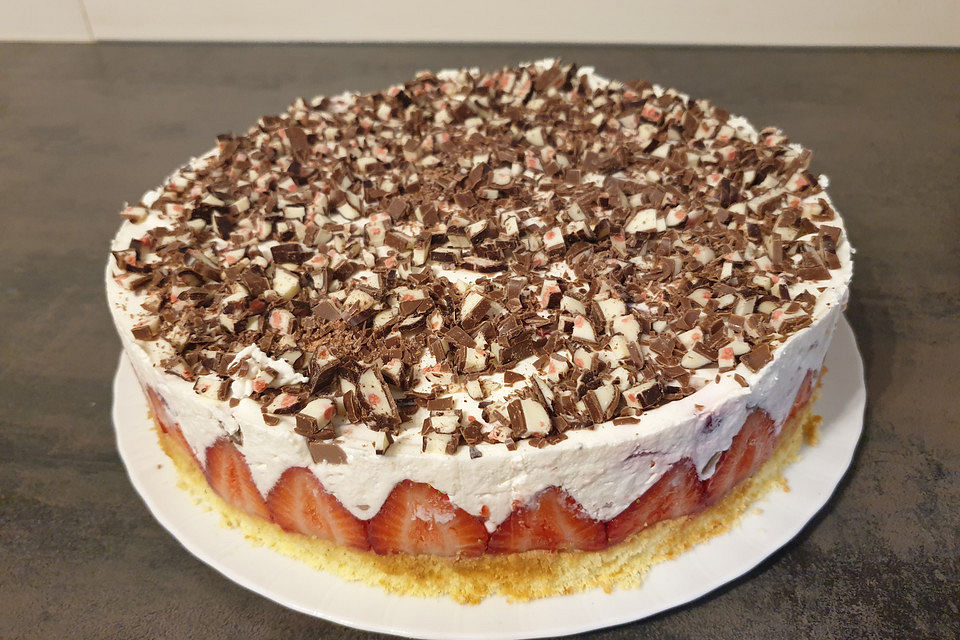 Erdbeer - Yogurette - Torte