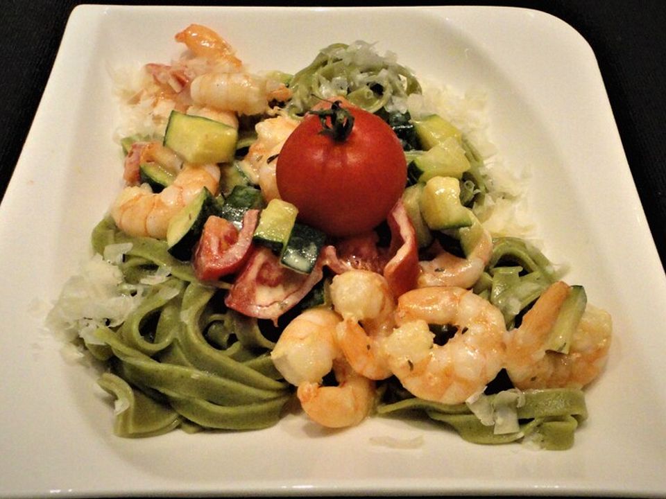 Pasta mit Krabben und Zucchini von Awlona| Chefkoch