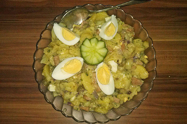 Leckerer Kartoffelsalat ohne Mayo und Speck von RoschisGermanKitchen ...