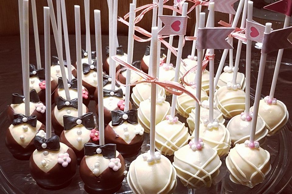 Cake Pops aus dem Cake Pop Maker