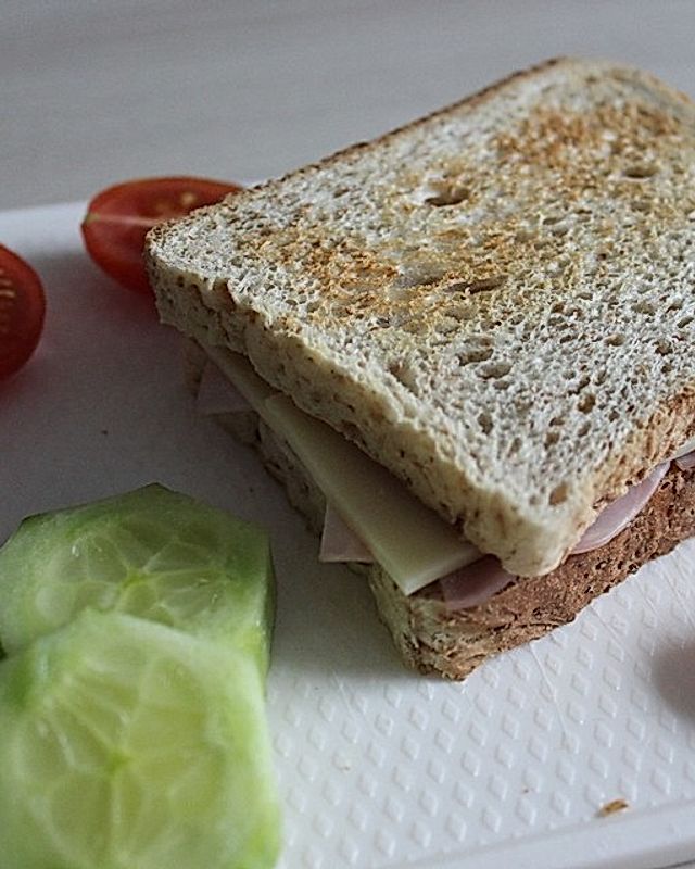 Schinken - Käse - Sandwich