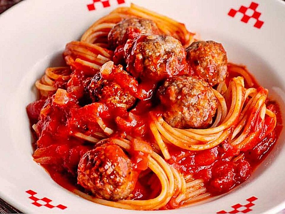 Mozzarella-Basilikum-Fleischbällchen in Tomaten-Chianti-Sauce| Chefkoch