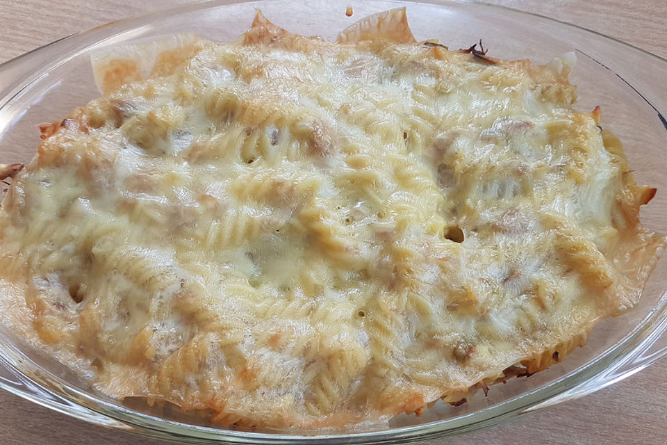 Thunfischauflauf (mit Nudeln) Thunfischauflauf (mit Nudeln)