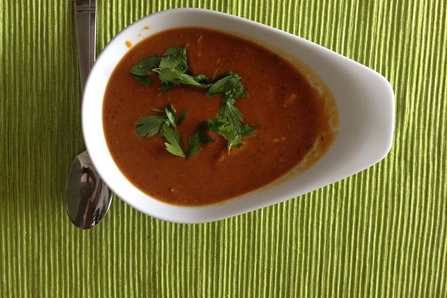 Indische Linsen-Möhren-Suppe mit Huhn und Koriander von KomischerKoch ...
