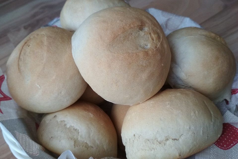 Schnelle Brötchen nebenbei am Morgen