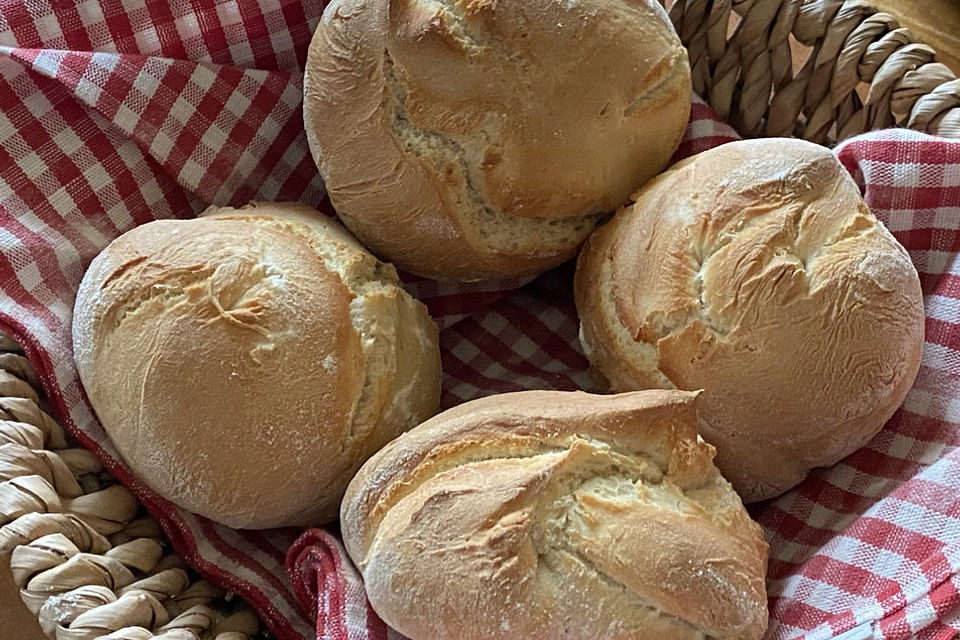 Schnelle Brötchen nebenbei am Morgen