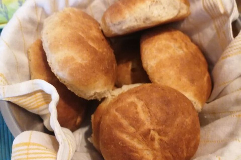 Schnelle Brötchen nebenbei am Morgen