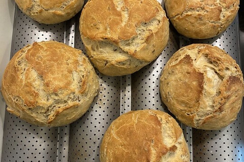 Schnelle Brötchen nebenbei am Morgen