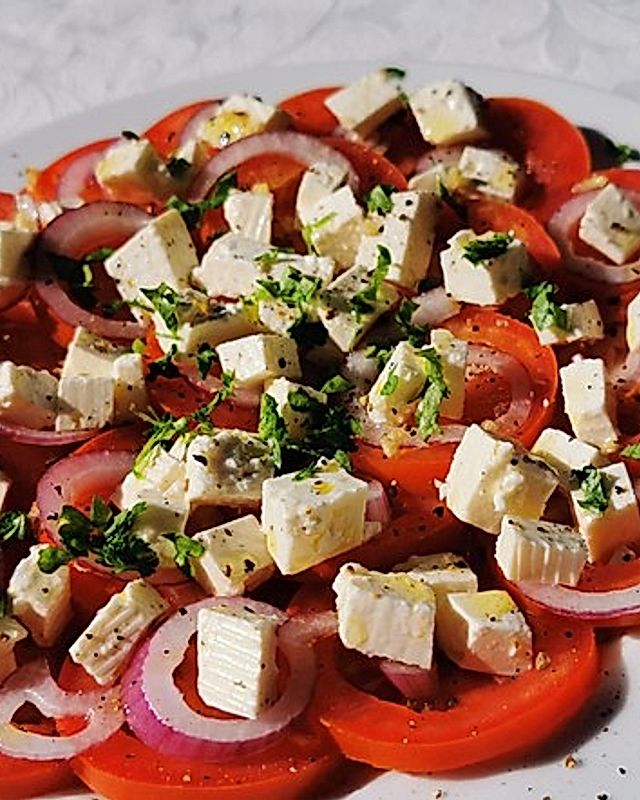 Leckerer Tomaten-Knoblauch Salat