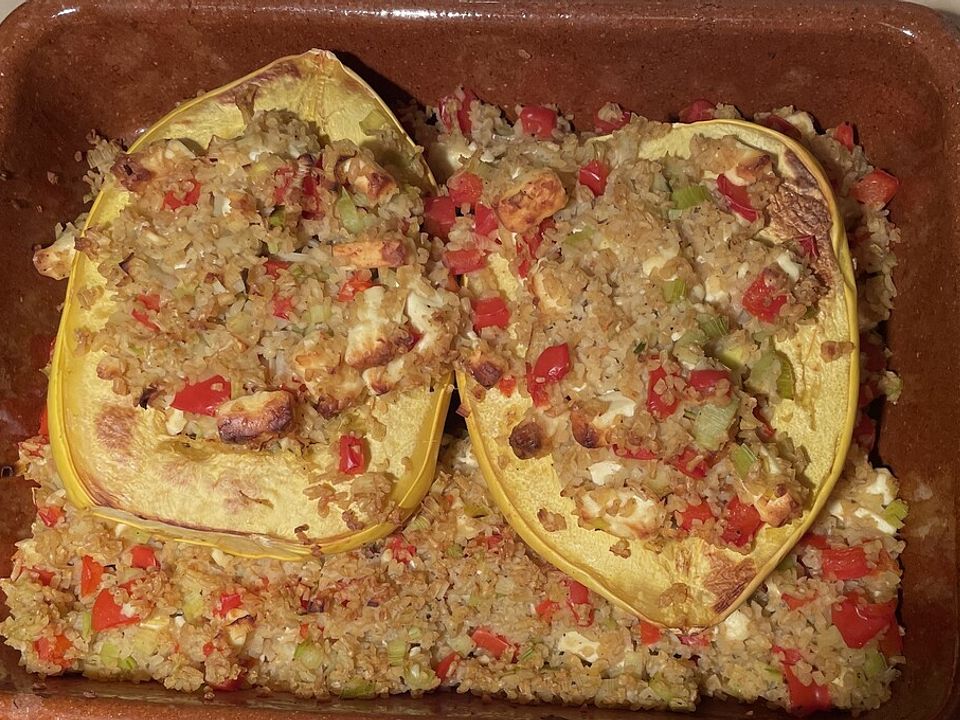Vegetarisch gefüllter Eichelkürbis von dodith| Chefkoch