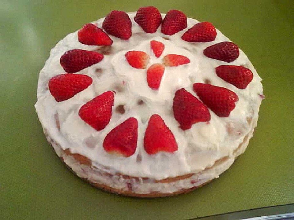 Erdbeer-Vanille-Torte von Askaaria| Chefkoch