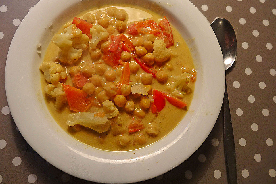 Gemüse-Curry mit Kichererbsen