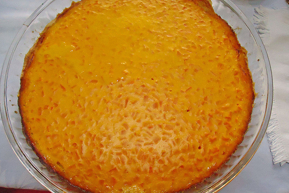 Kürbis-Ingwer-Quiche mit Zimtsauce