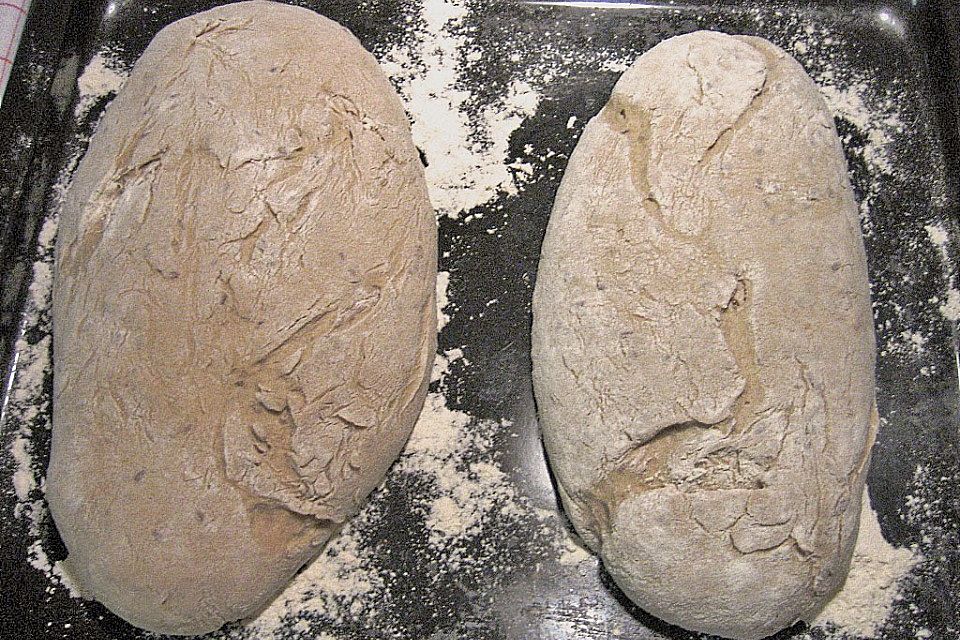 Rustikales Sauerteigbrot