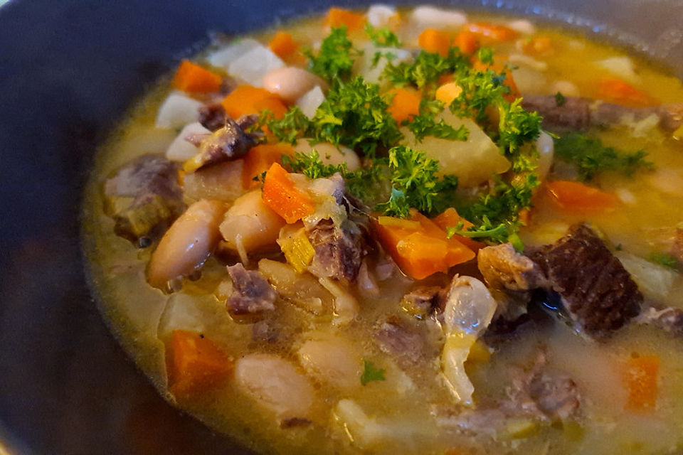 Weiße Bohnensuppe