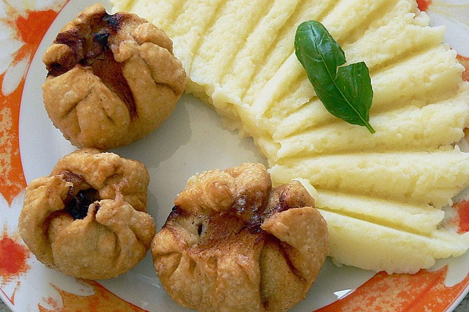 Tchebureki Tchebureki