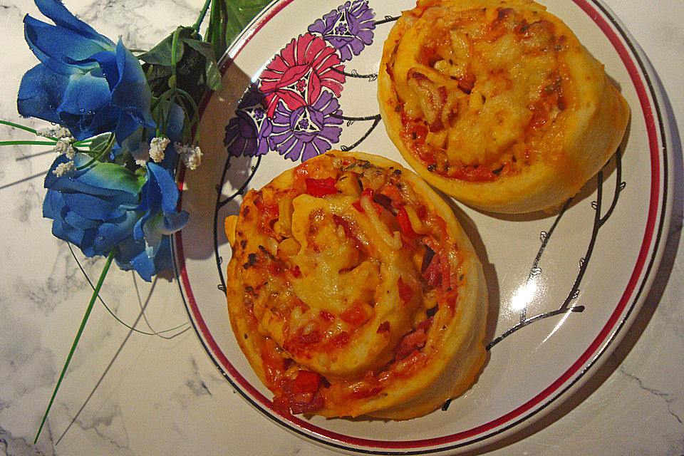 Pizzaschnecken pikant Pizzaschnecken pikant