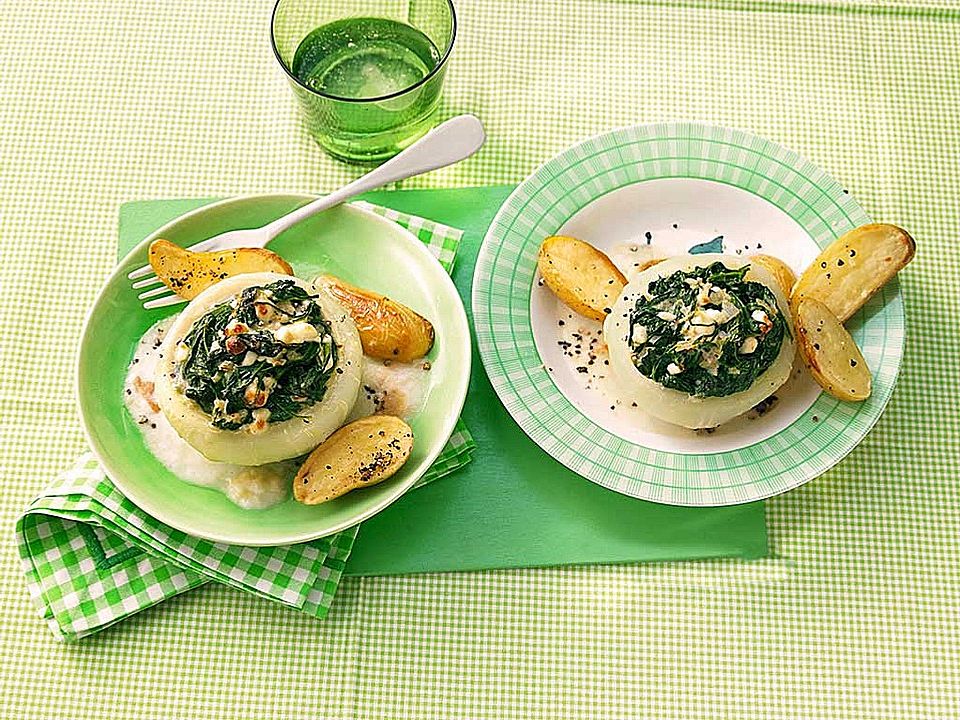 Kohlrabi-gef-llt-mit-Spinat-Schafsk-se-und-Schalotten