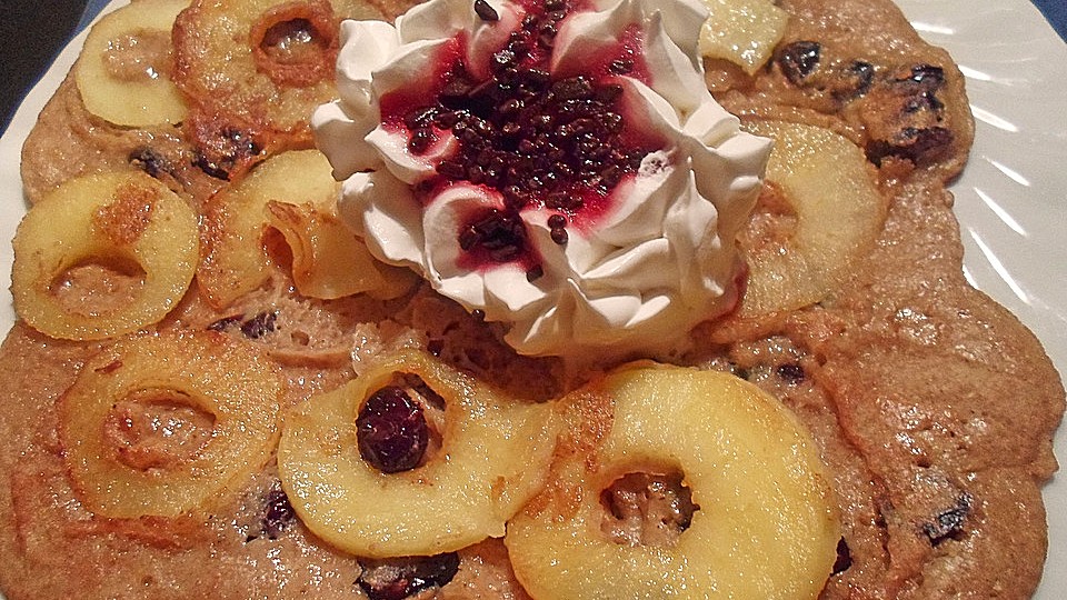 Apfel Pfannkuchen Aus Vollkornmehl Mineralwasser Und Cranberries Mit Amarena Eis Von Movostu Chefkoch