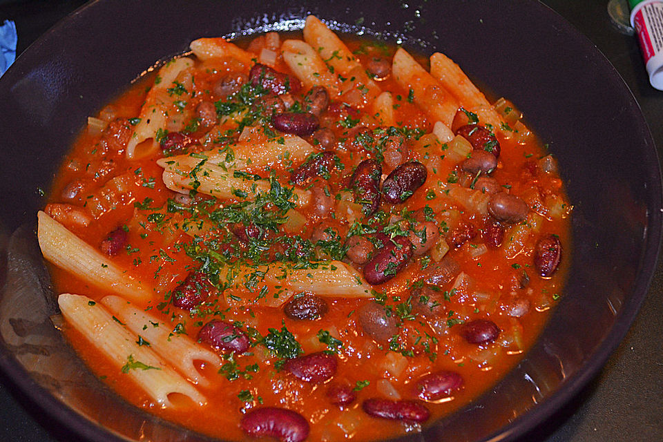 Bohnen-Pasta-Suppe