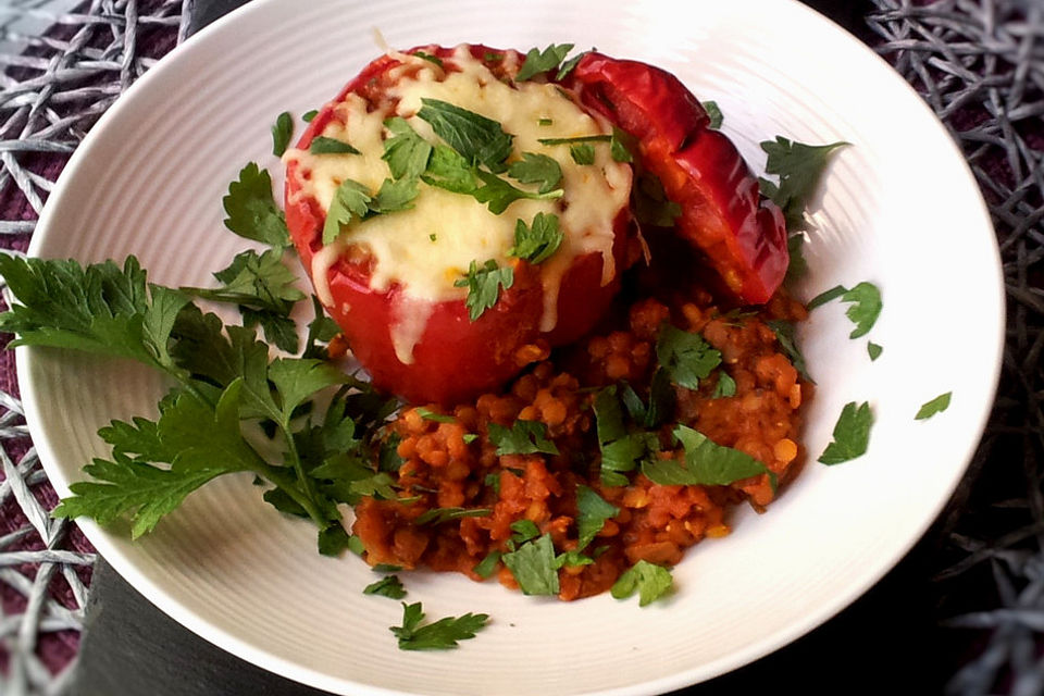 Gefüllte Paprika mit Currylinsen