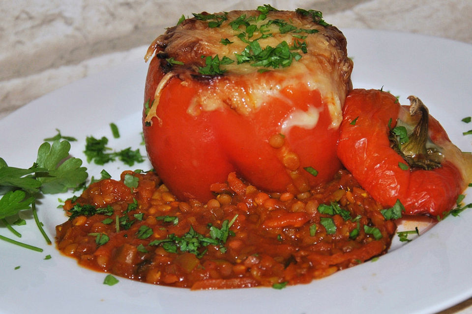 Gefüllte Paprika mit Currylinsen Gefüllte Paprika mit Currylinsen
